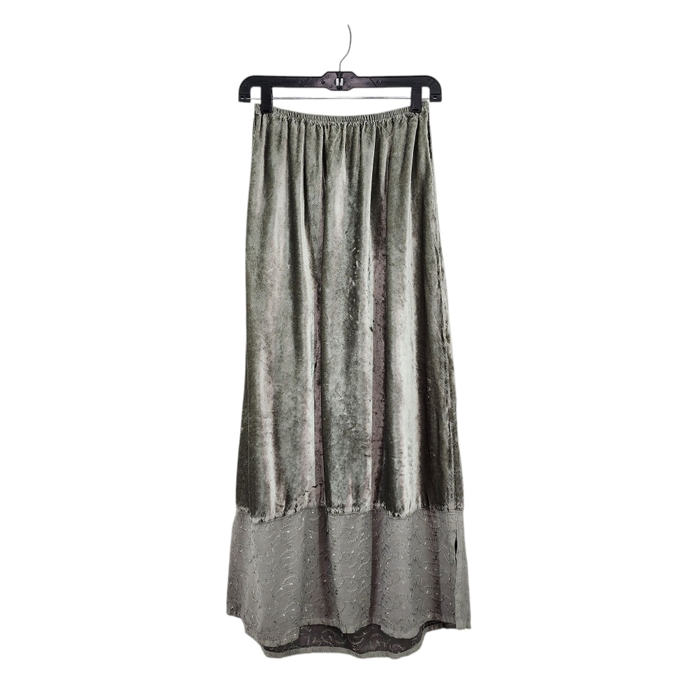 A La Mode Vintage Women's Embroidered Velvet A-line Maxi Skirt
